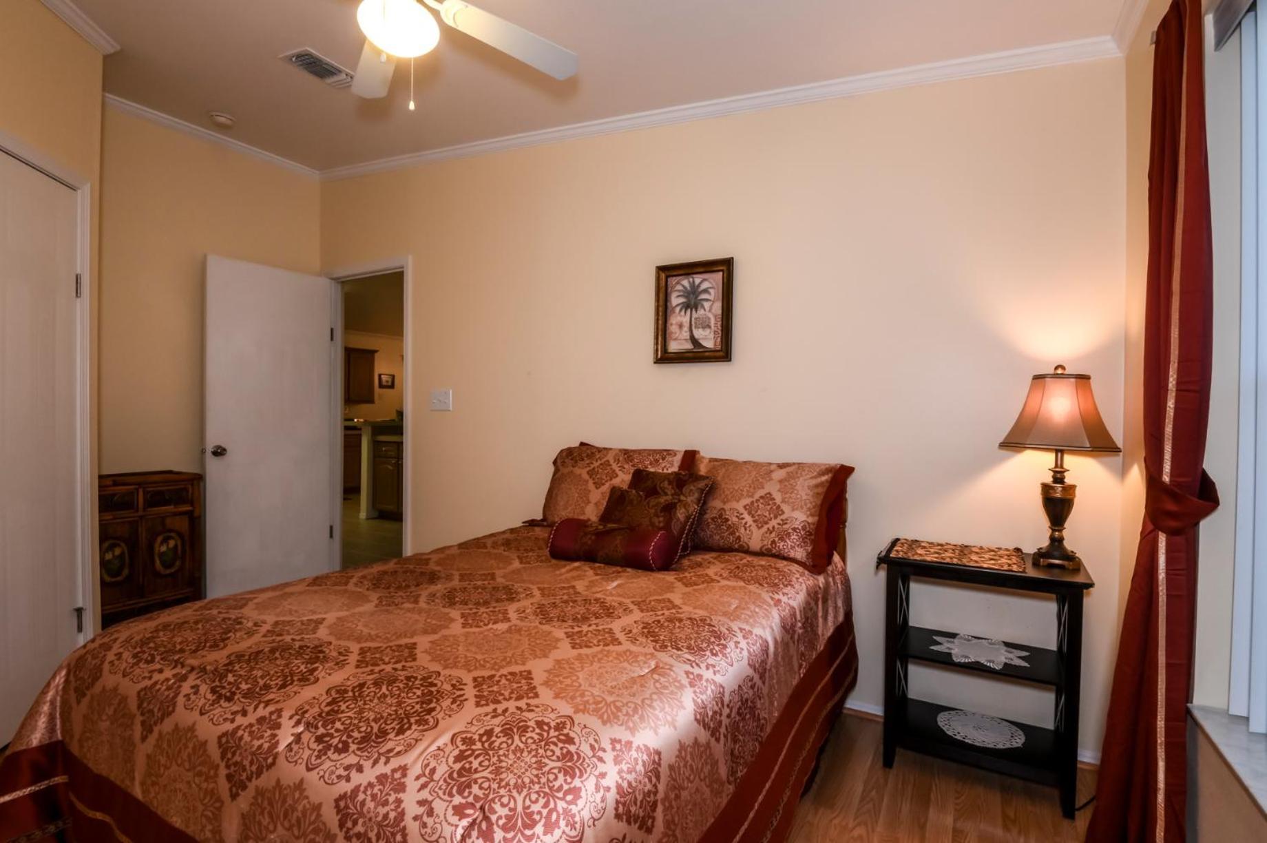 The Blue Nile! Your Florida Vacation Is Calling. Vacation, Leisure Or Business โฮโมซาสซา ภายนอก รูปภาพ